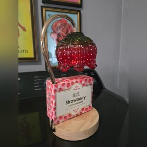 Luze Strawberry Shortcake Candle Warmer